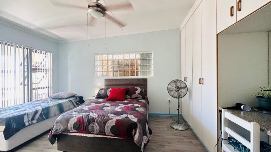 3 Bedroom Property for Sale in Stilbaai Wes Western Cape